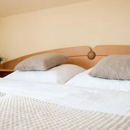 Statek U Berku Svaty Jan (Pribram)